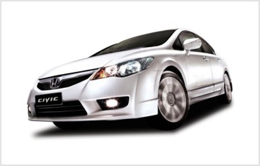 8<sup>th</sup>  Generation Honda Civic in its new Taffeta White