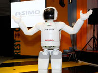 ASIMO is pleased to meet the students at Petrosains.