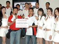 Grand Prize winner of the F1 Simulator Challenge, Encik Tunku Muhammad Ilyas