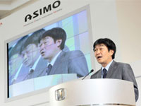 Mr. Atsushi Fujimoto, Managing Director and Chief Executive Officer of Honda Malaysia sharing The Power of Dream behind the creation of ASIMO.